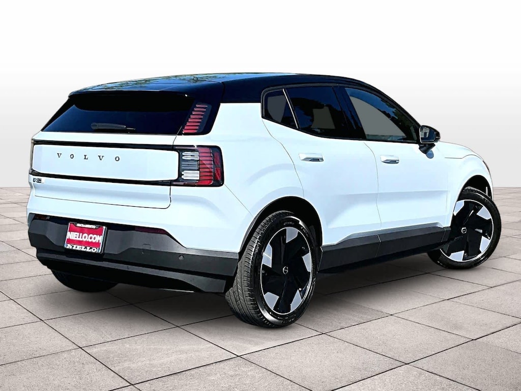 New 2026 Volvo EX30 Twin Motor Plus SUV