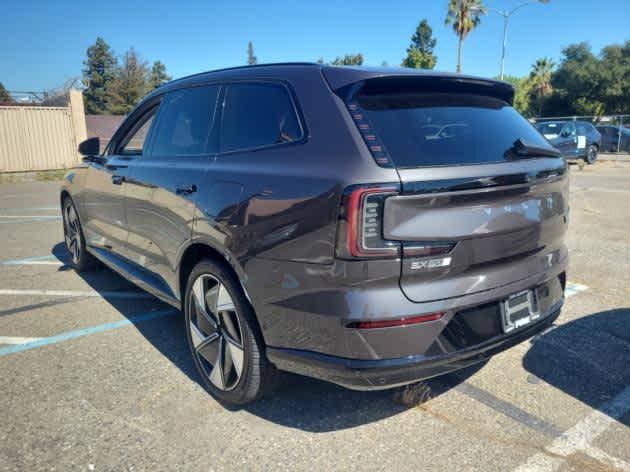 2025 Volvo EX90 Ultra Twin Motor Performance photo 2