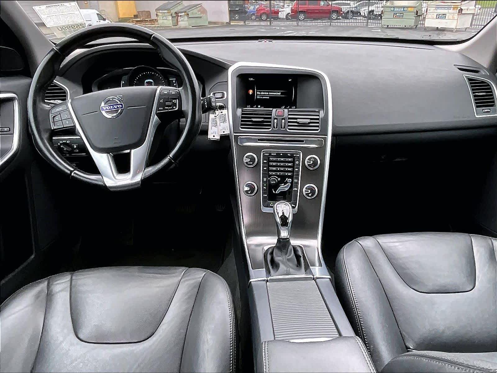 2015 Volvo XC60 T5 Premier photo 3