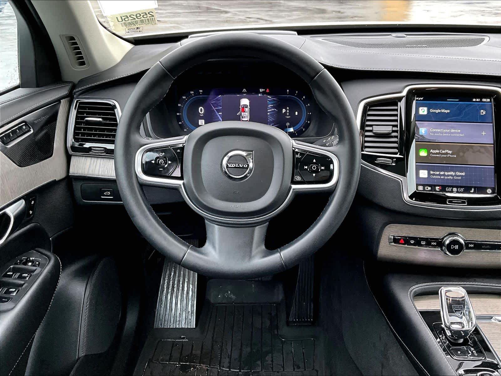 2023 Volvo XC90 Ultimate photo 5