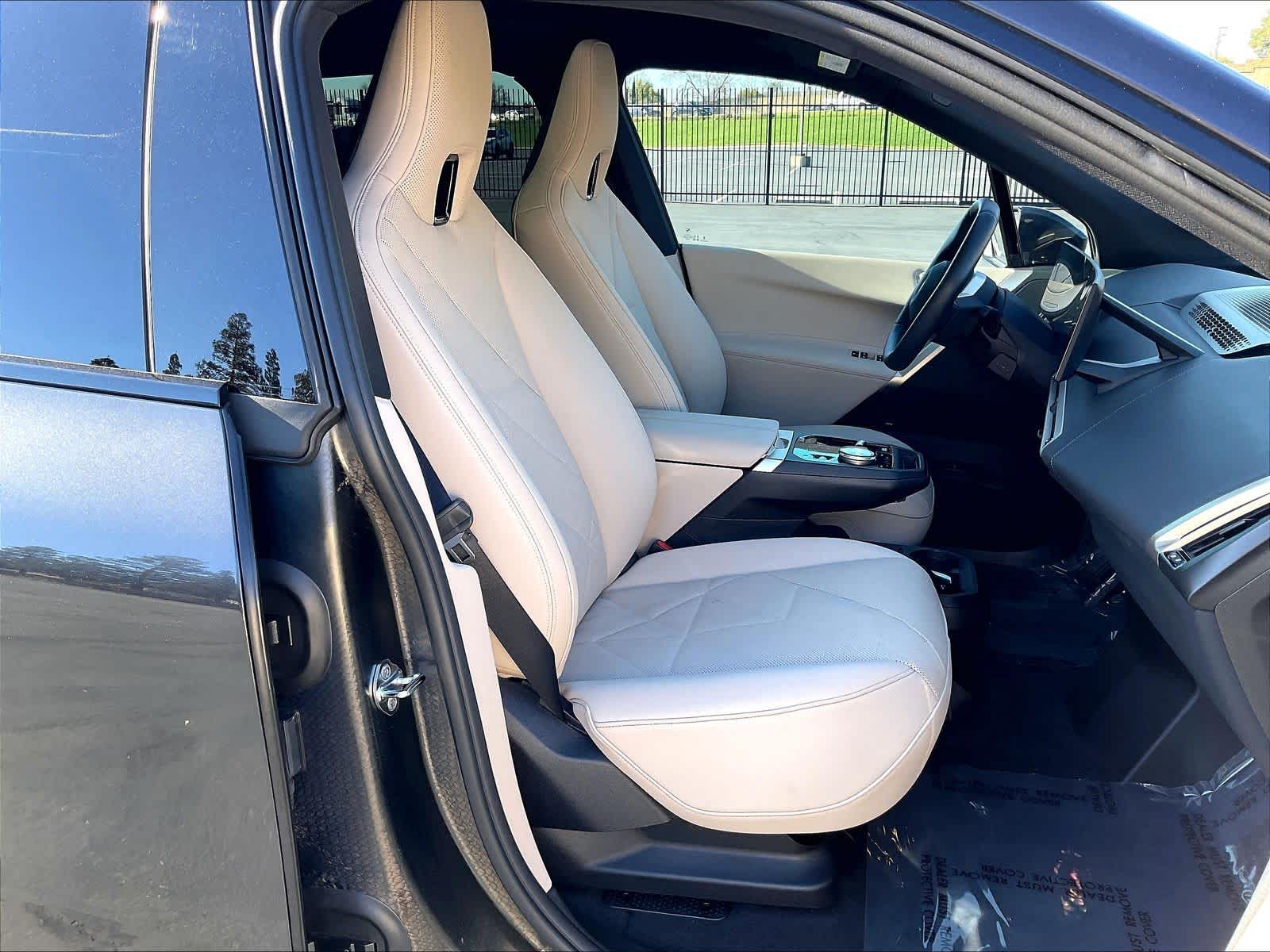 2025 BMW iX xDrive50 xDrive50 photo 3