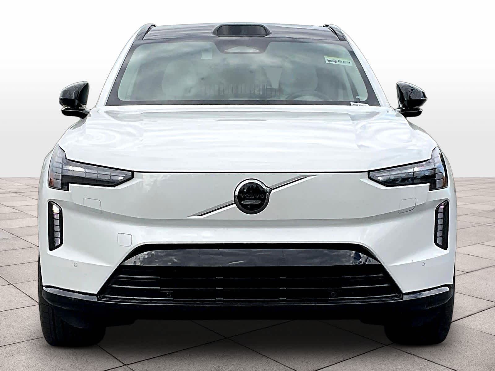 2025 Volvo EX90 Twin Motor Performance Ultra 7-Seater photo 4