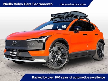 2026 Volvo EX30 Cross Country Ultra AWD SUV
