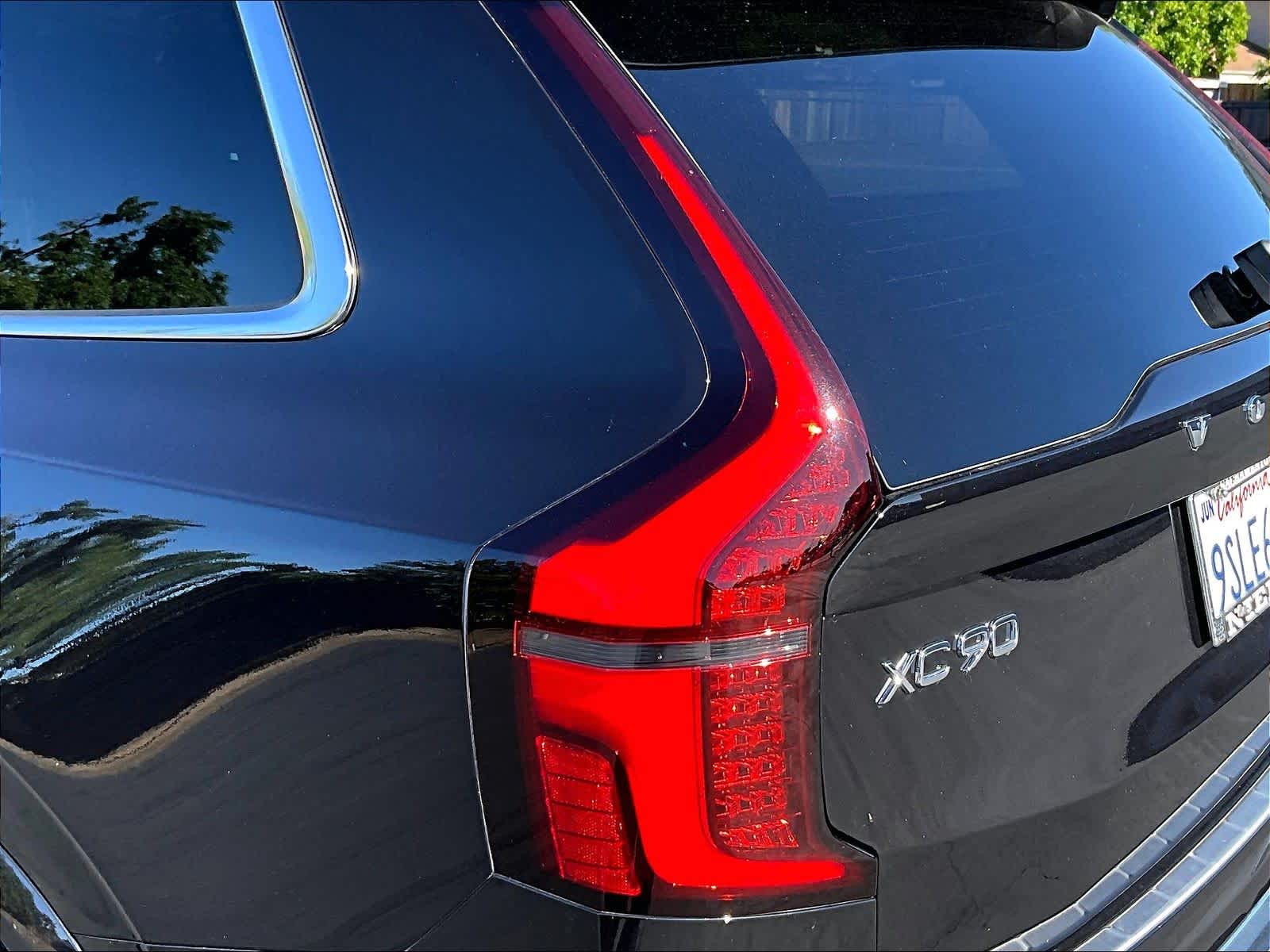 2025 Volvo XC90 Core - Photo 30