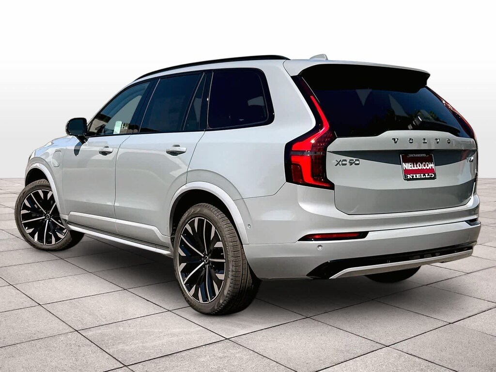 New 2026 Volvo XC90 plug-in hybrid T8 Ultra Dark Theme 7-Seater SUV