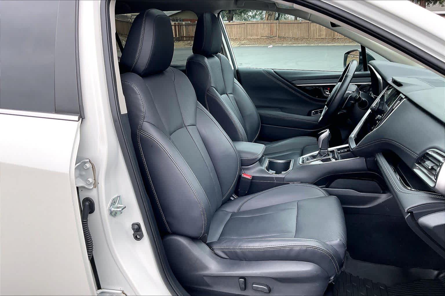 2023 Subaru Outback Limited photo 3