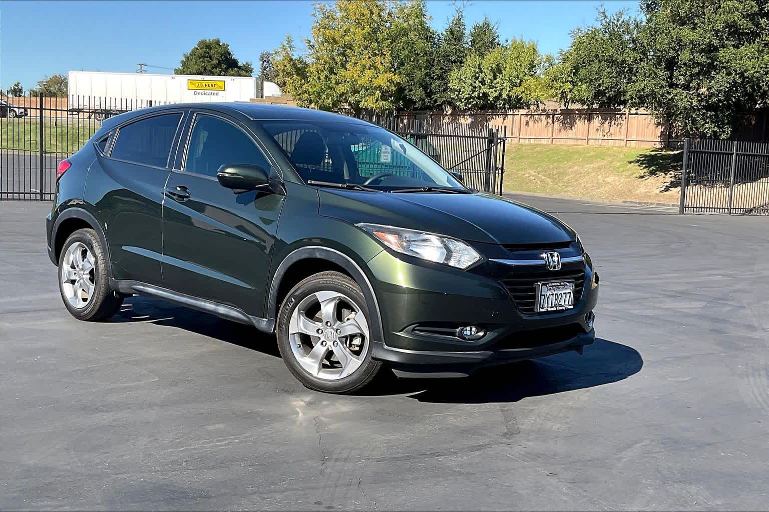 2017 Honda HR-V EX 2WD photo 2