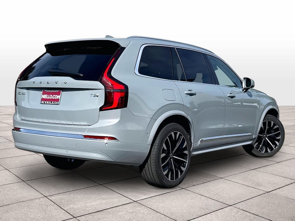 New 2026 Volvo XC90 plug-in hybrid T8 Ultra 7-Seater SUV