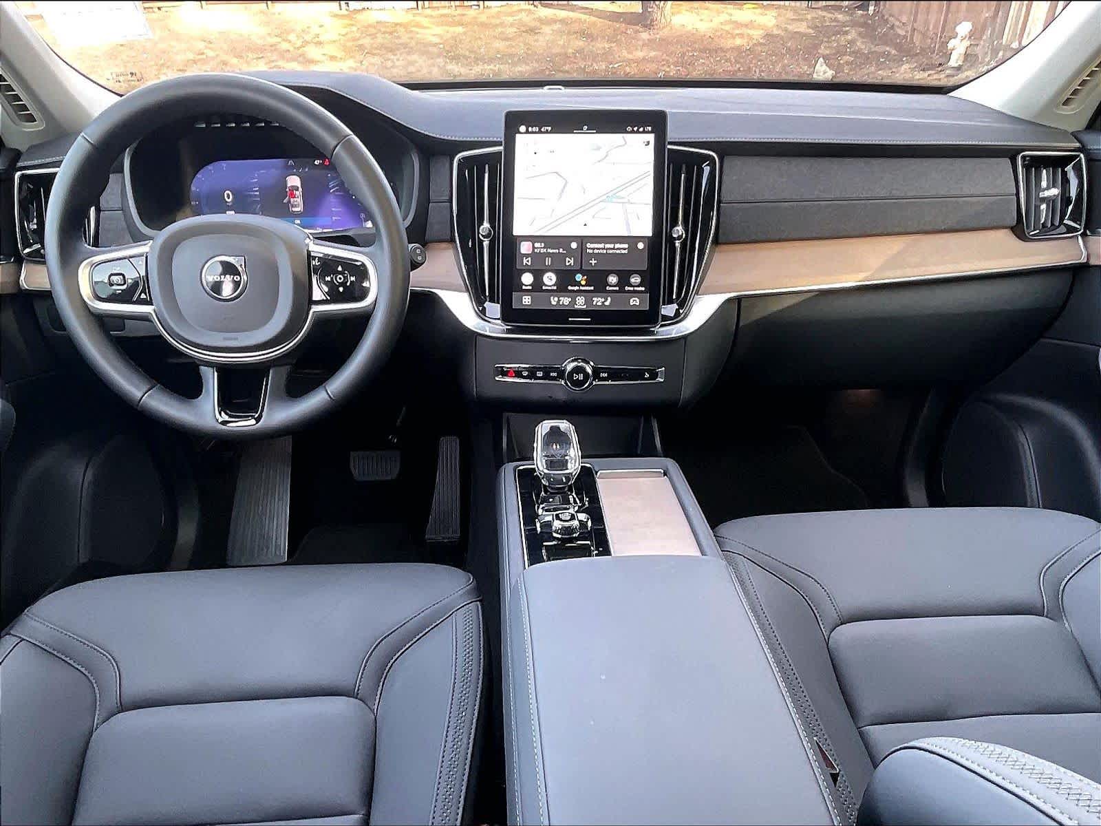 2025 Volvo XC90 Core - Photo 17