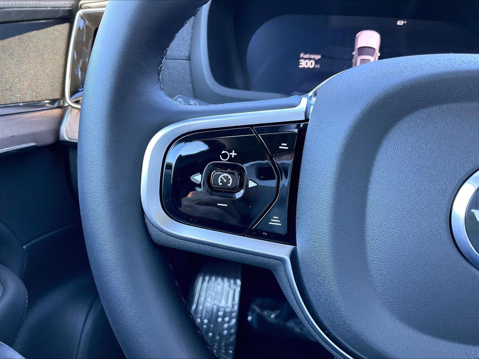 2025 Volvo XC90 Core - Photo 19