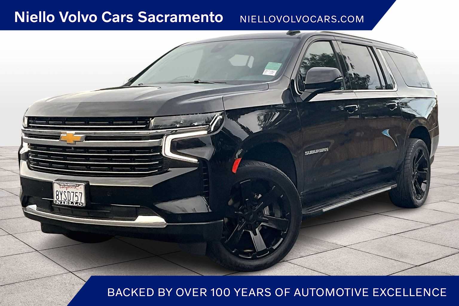 2022 Chevrolet Suburban LT's photo