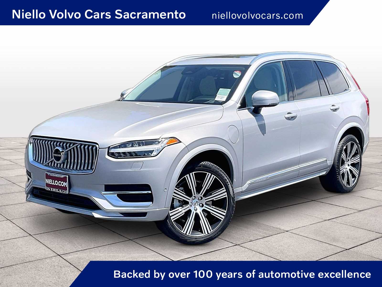 2023 Volvo XC90 T8 Recharge Ultimate Bright Theme 4WD's photo