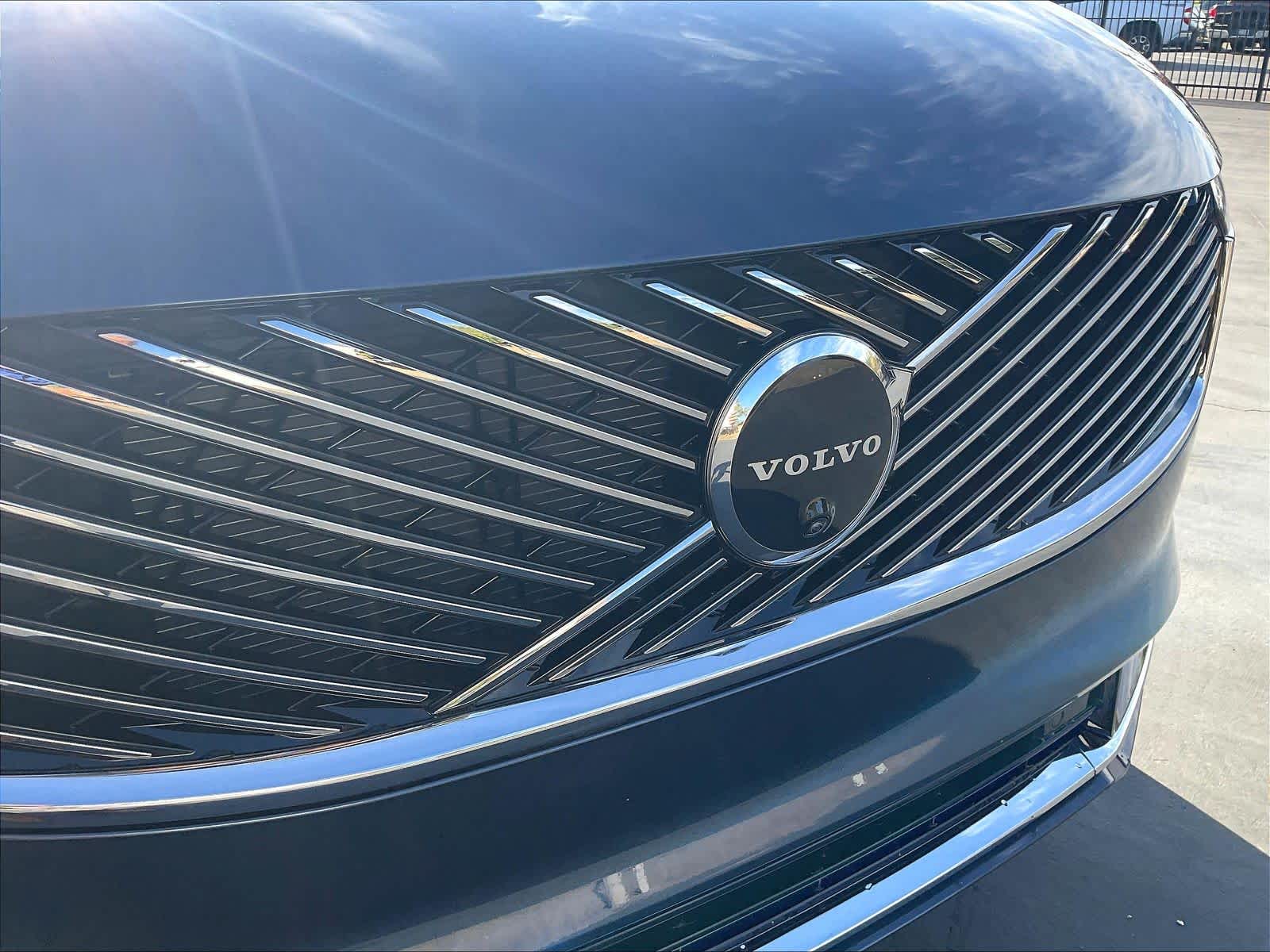 2026 Volvo XC90 Plus - Photo 34