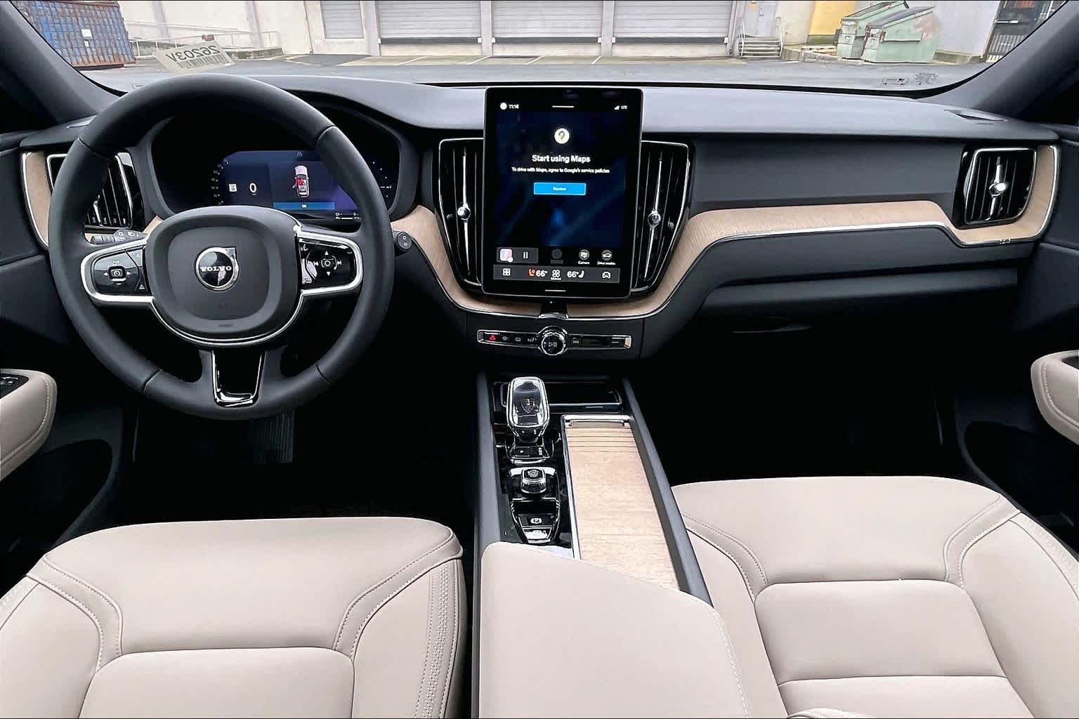 2026 Volvo XC60 plug-in hybrid T8 Plus photo 6