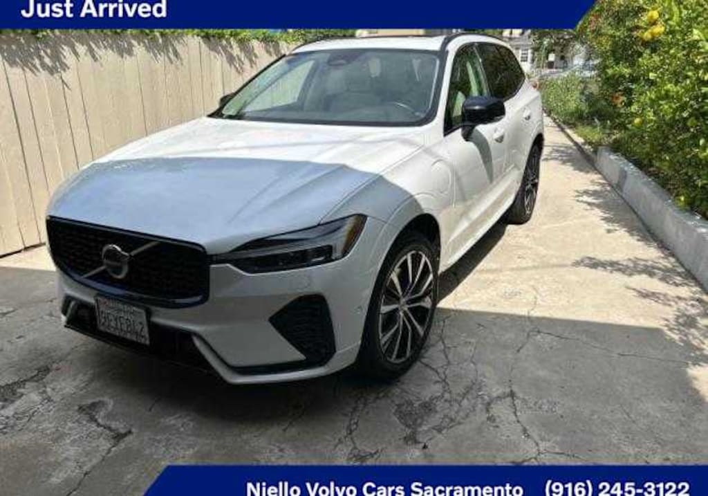 Used 2023 Volvo XC60 Recharge Plug-In Hybrid Plus Dark Theme T8 eAWD PHEV