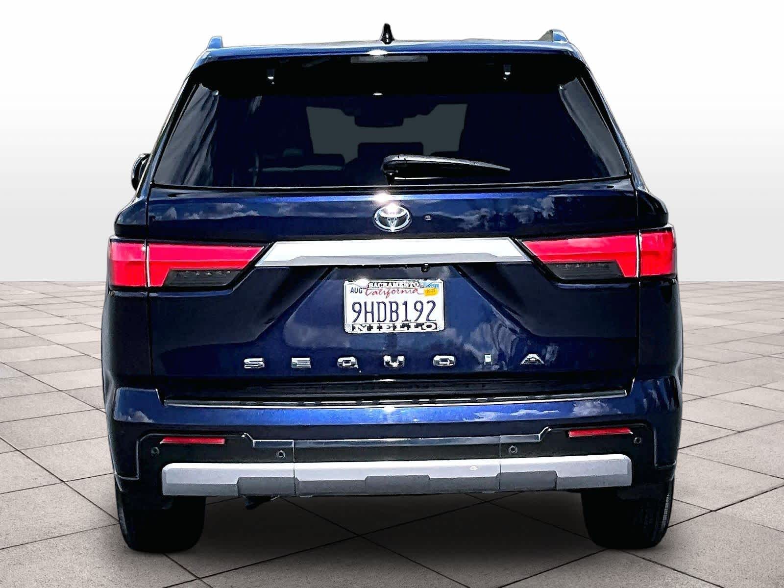 2023 Toyota Sequoia Capstone photo 4