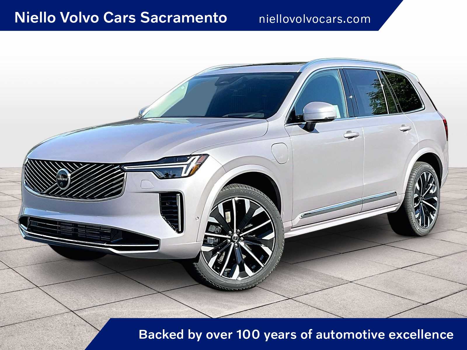 2026 Volvo XC90 T8 Recharge Ultra Bright 4WD's photo