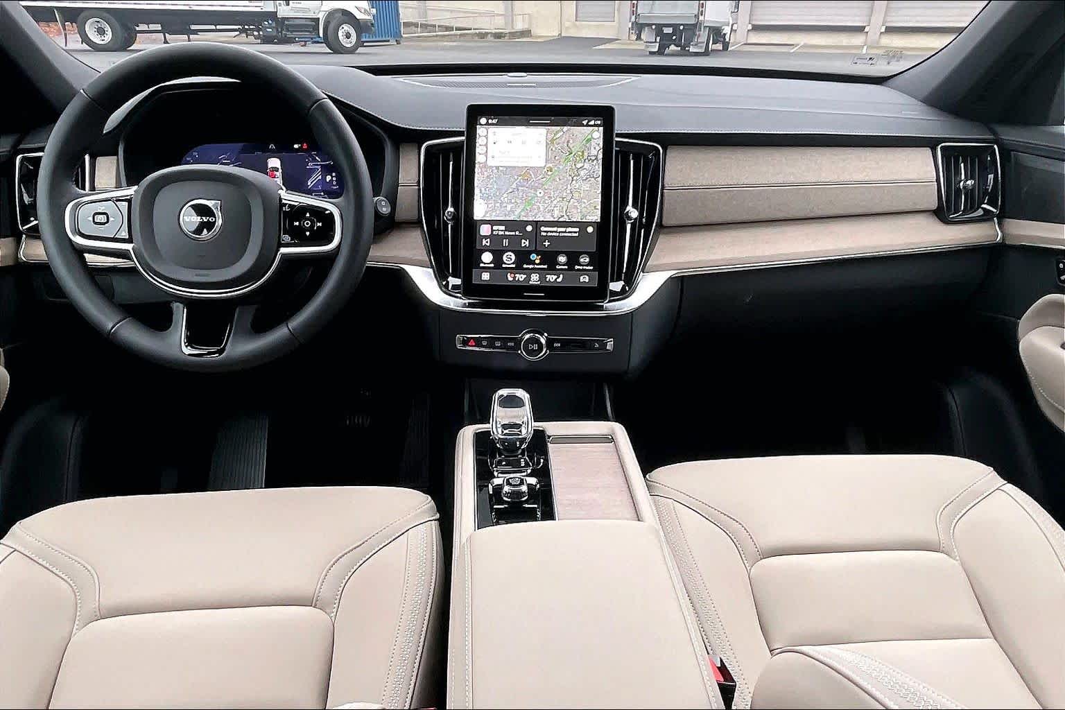 2026 Volvo XC90 B6 Plus 7-Seater photo 6