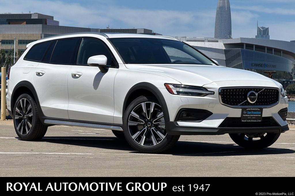 2026 Volvo V60 Cross Country