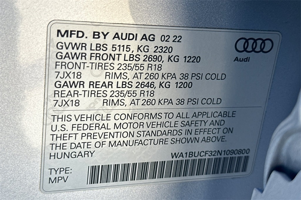 Q3 Premium Plus 40 TFSI quattro