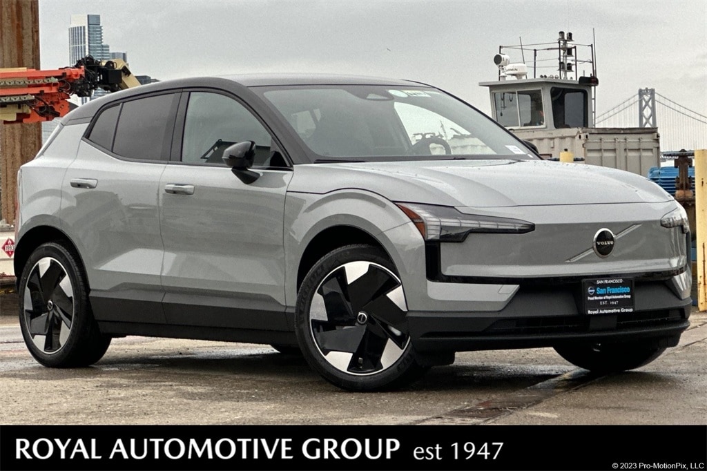 2026 Volvo EX30 Plus's photo