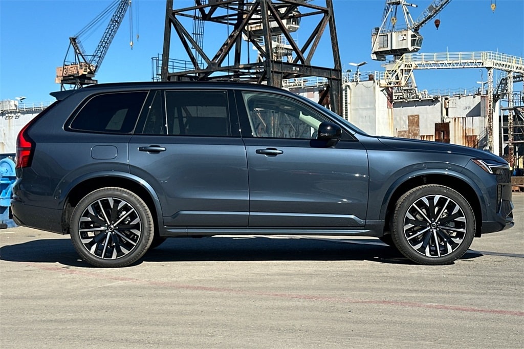 New 2026 Volvo XC90 B6 Ultra Dark Theme 7-Seater SUV