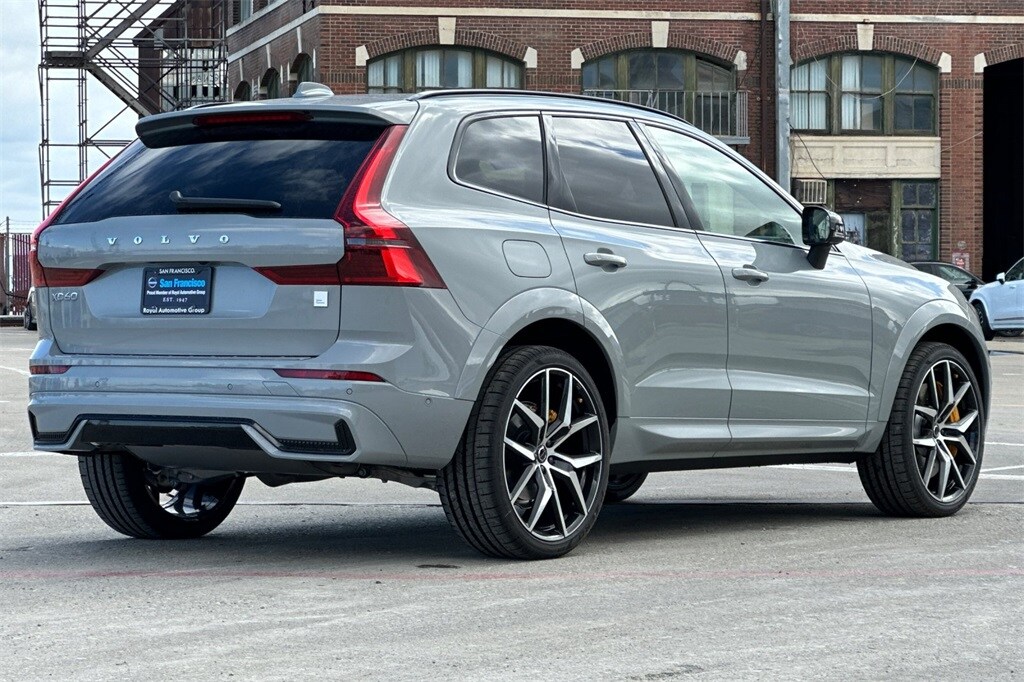 2026 Volvo XC60 Hybrid T8 Polestar photo 4