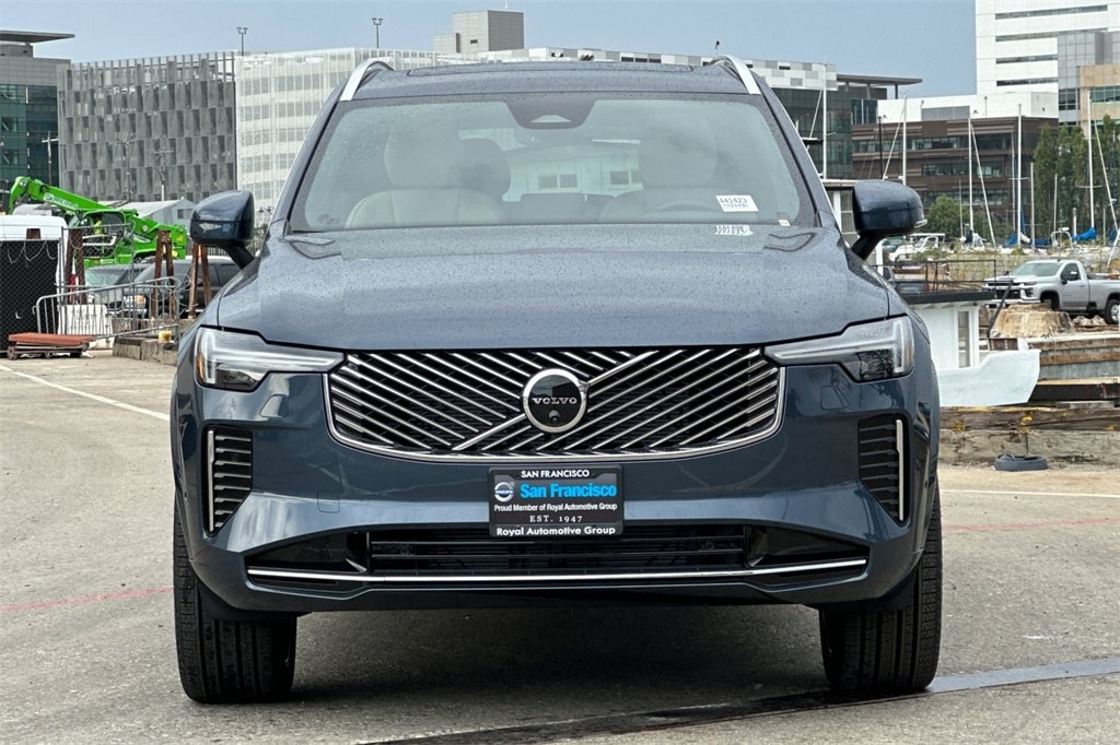 2026 Volvo XC90 Plus - Photo 6