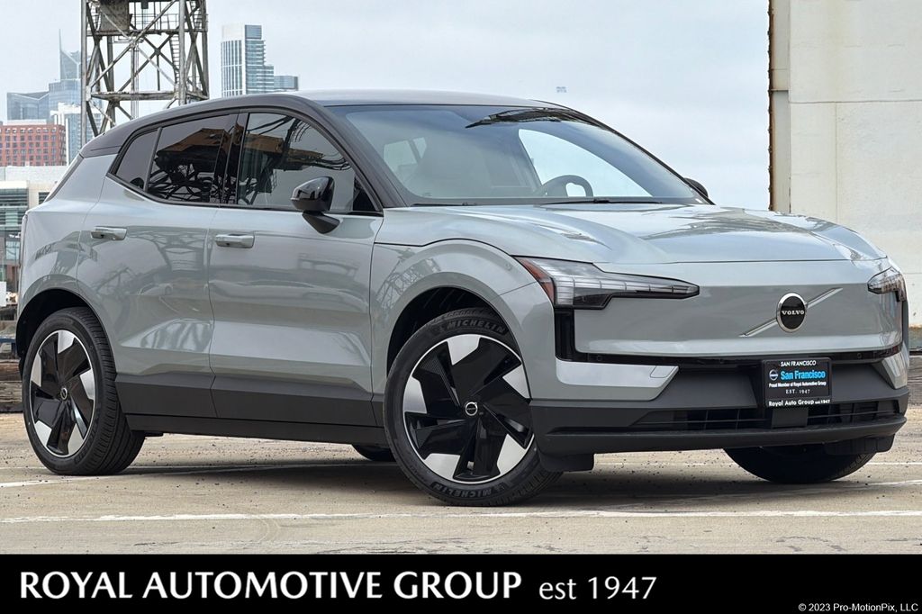 2026 Volvo EX30 Twin Motor Performance Plus's photo
