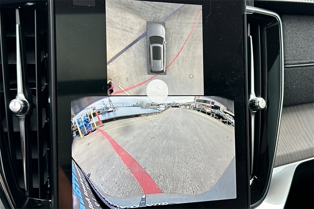 2026 Volvo XC90 Ultra - Photo 18