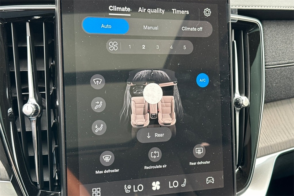2026 Volvo XC90 Ultra - Photo 19