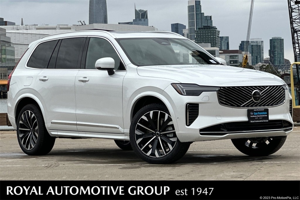 2026 Volvo XC90 Plus's photo