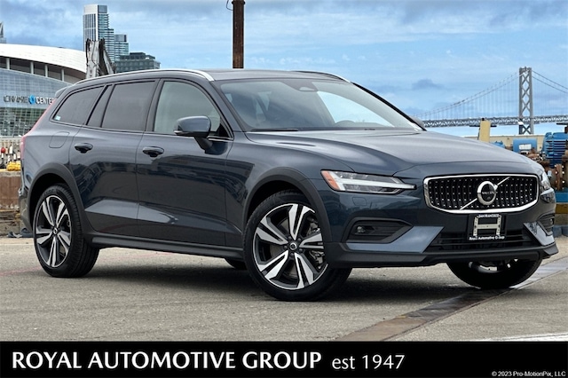 2026 Volvo V60 Cross Country B5 Plus AWD Wagon