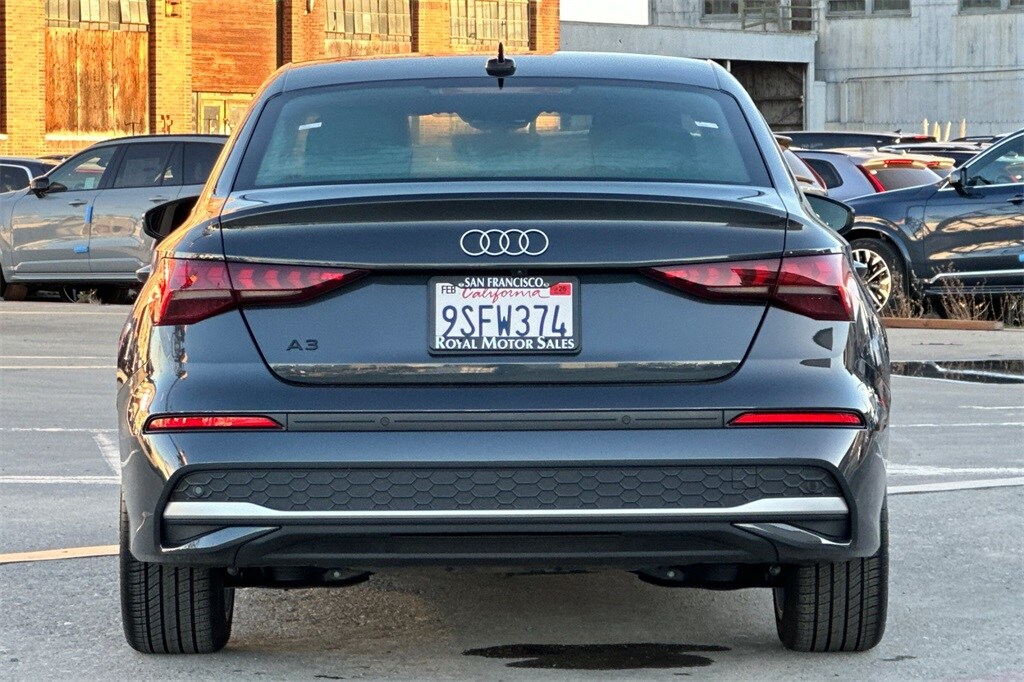 2025 Audi A3 2.0T Premium photo 4