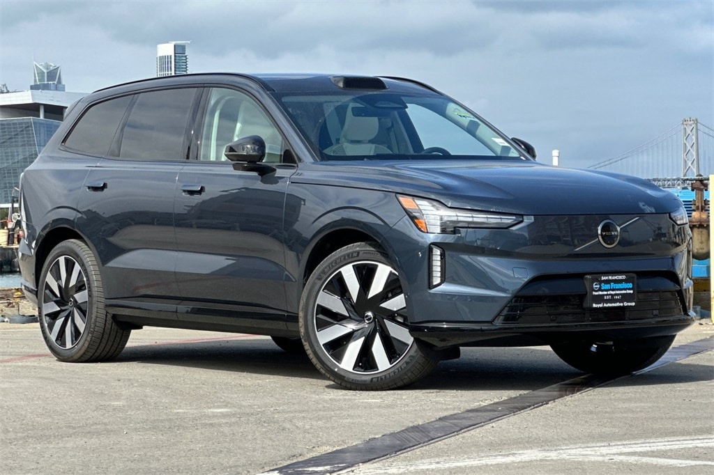 Used 2025 Volvo EX90 Ultra with VIN 7JDE23VL2SG020482 for sale in San Francisco, CA