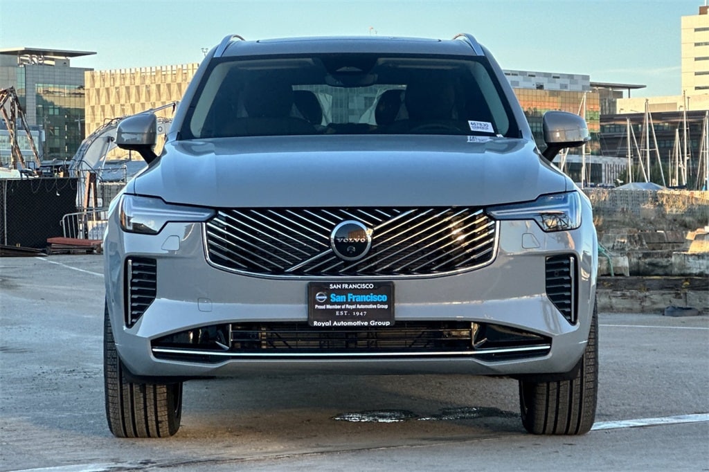 2026 Volvo XC90 Plus - Photo 6
