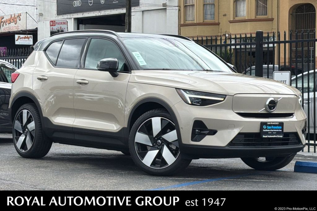 2026 Volvo EX40 Twin Motor Plus AWD's photo