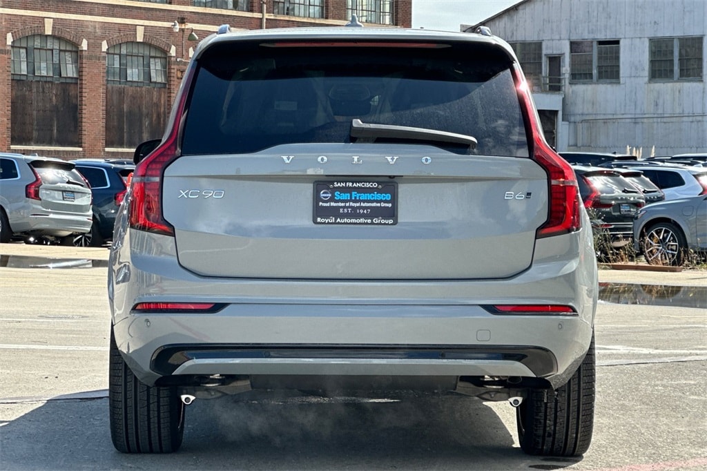 2026 Volvo XC90 Ultra - Photo 5