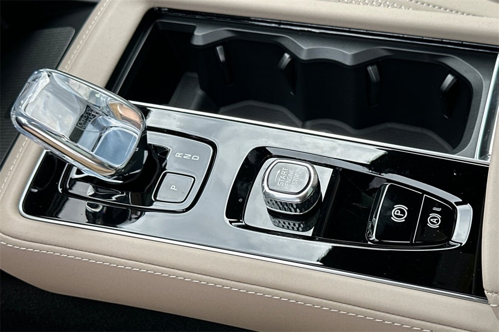 2026 Volvo XC90 Plus - Photo 20