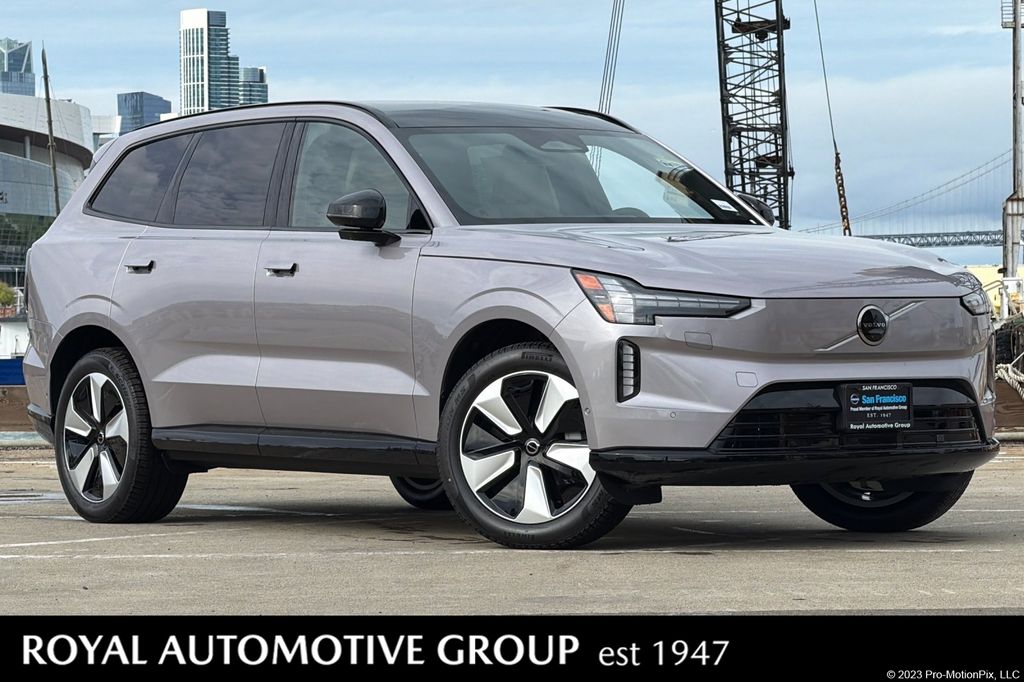 2026 Volvo EX90 Plus