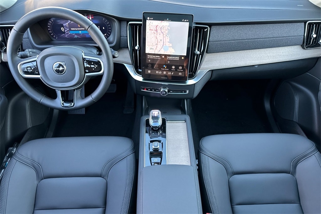 2026 Volvo XC90 Plus - Photo 10