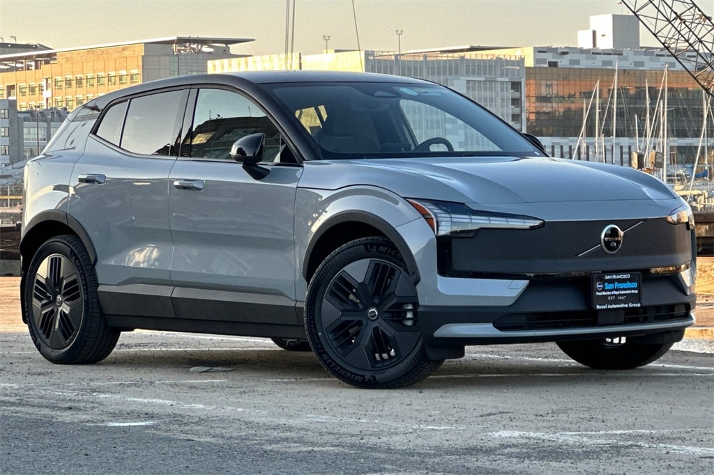 New 2026 Volvo EX30 Twin Motor Cross Country Ultra SUV