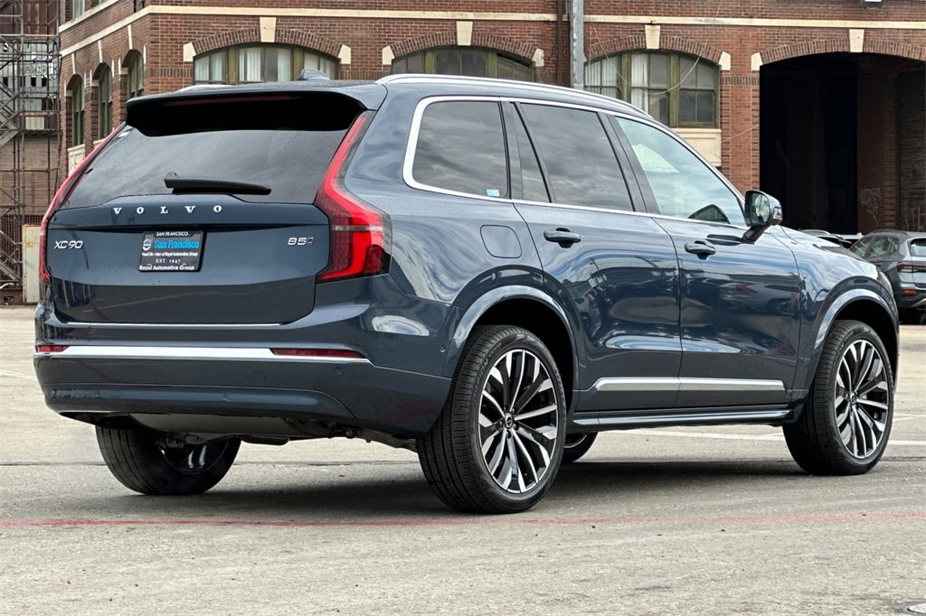2026 Volvo XC90 Plus - Photo 4