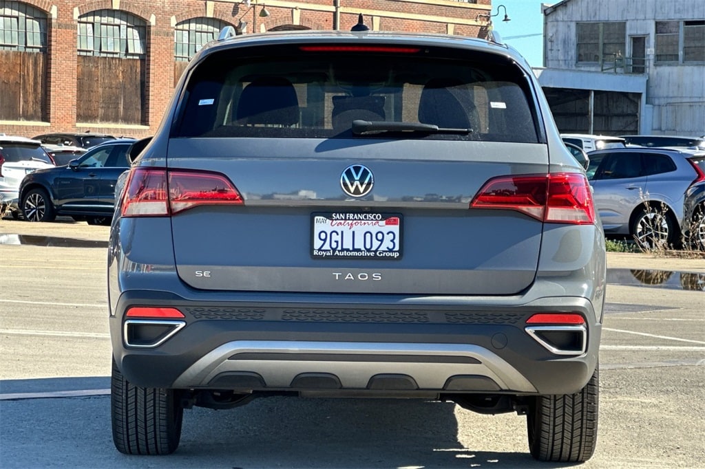 Used 2023 Volkswagen Taos 1.5T SE SUV