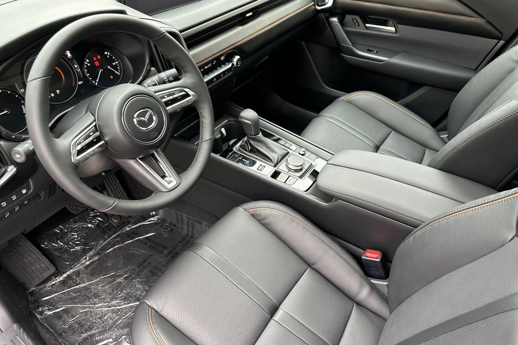 2026 Mazda CX-50 Hybrid Premium Plus photo 6