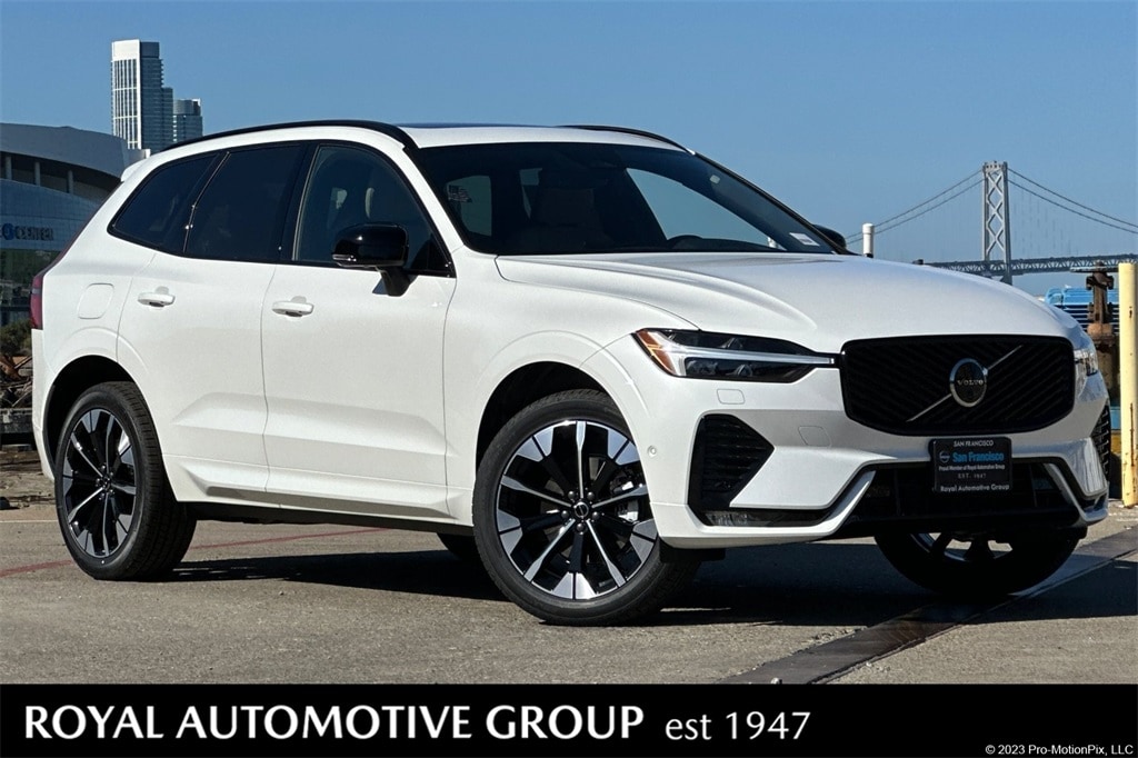 2026 Volvo XC60 Plus's photo