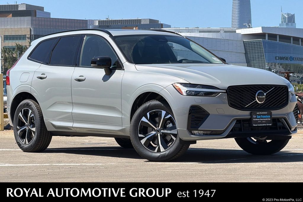 2026 Volvo XC60 B5 Core Dark AWD's photo