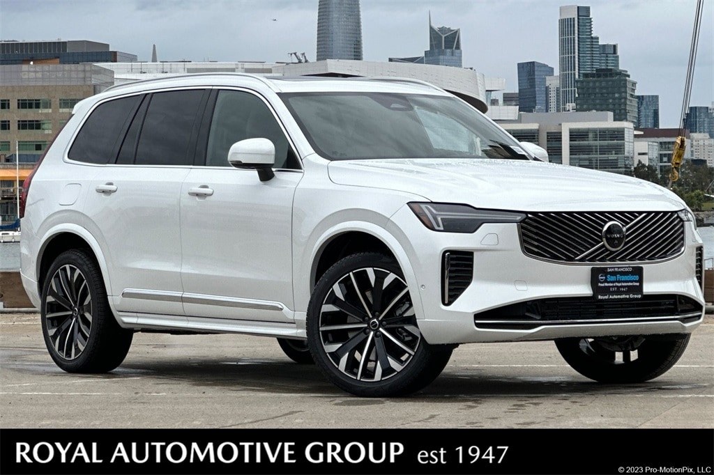 2026 Volvo XC90 Plus's photo