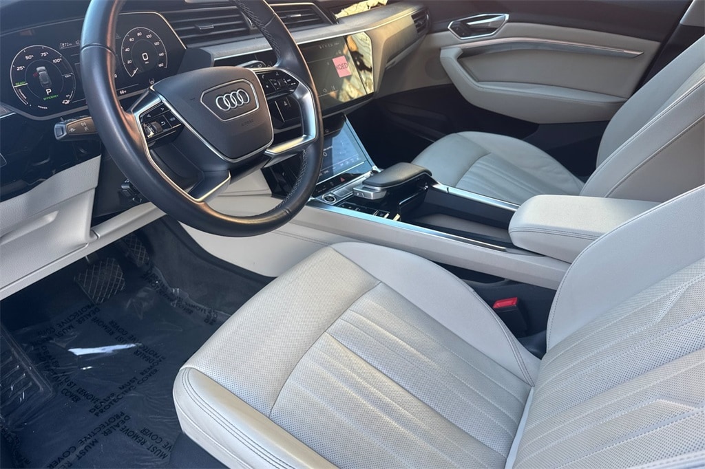 2023 Audi e-tron Premium Plus photo 4