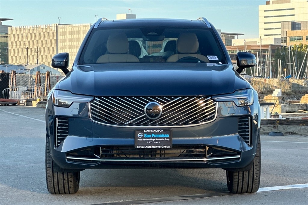 2026 Volvo XC90 Plus - Photo 6